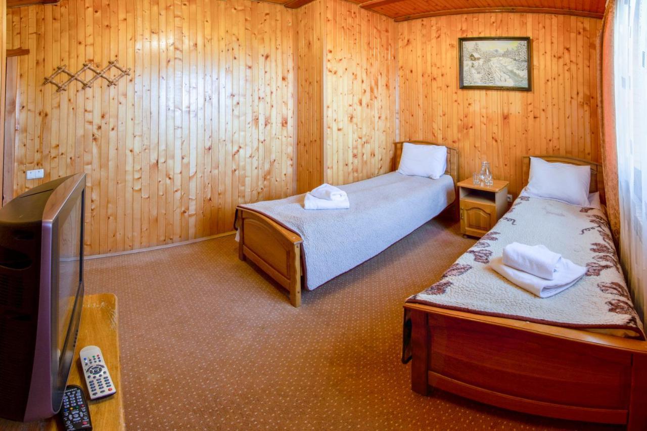 У Мар'Яни І Назара Hotel Yaremche Exterior photo