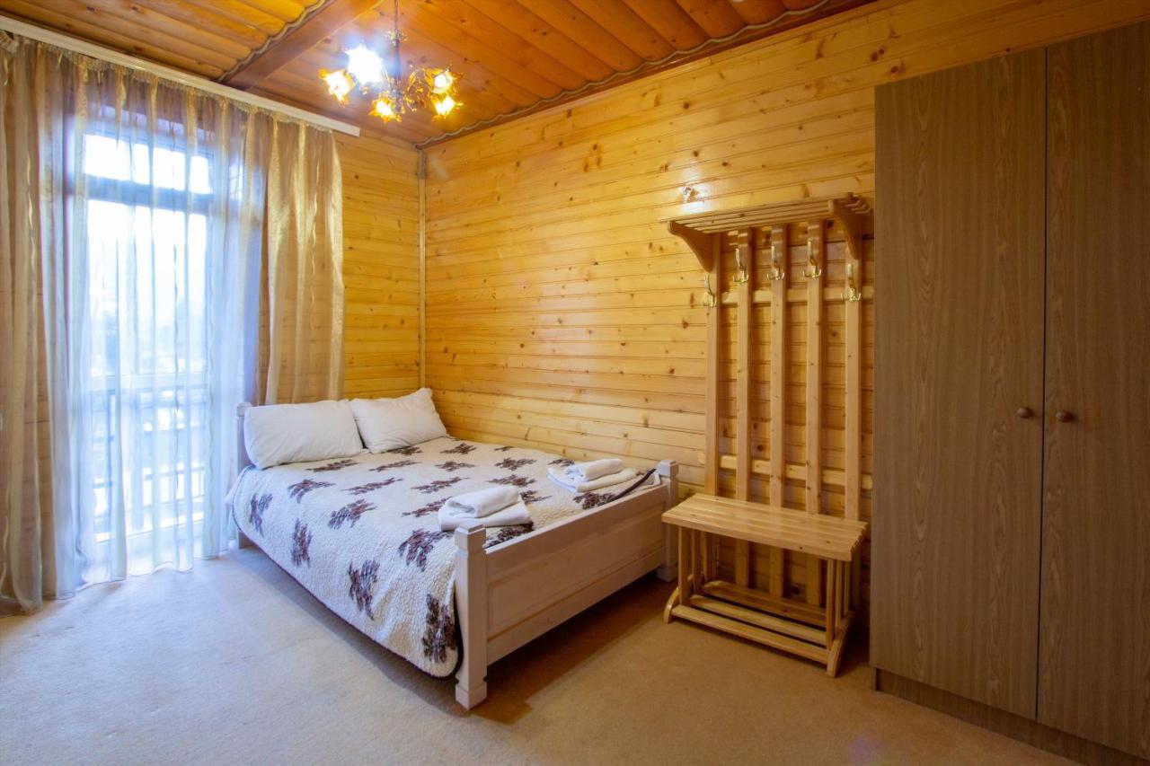У Мар'Яни І Назара Hotel Yaremche Exterior photo